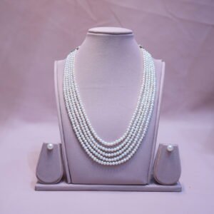 Five line pearls necklace