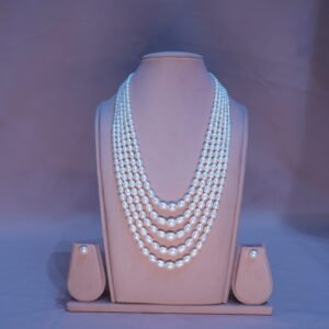 Five line pearls necklace