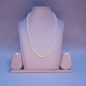 Single line pearls necklace