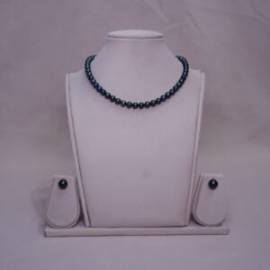 Single line pearls necklace