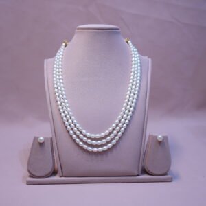 Triple Line Pearls Necklace