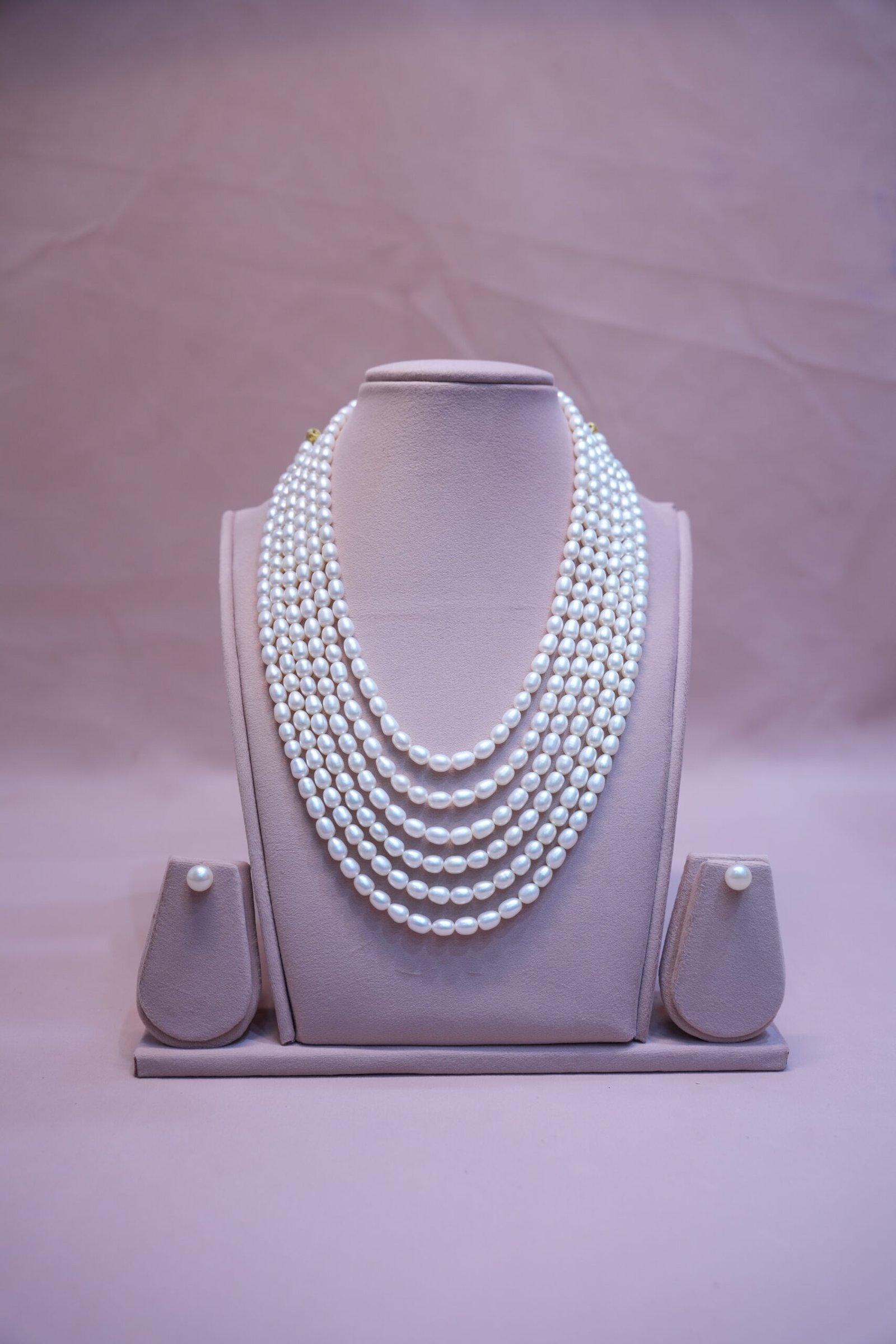 Six-Line Pearl Necklace