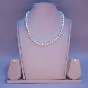 Single Line Pearls Necklace