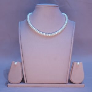 Single Line Pearls Necklace