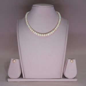 Single Line Pearls Necklace