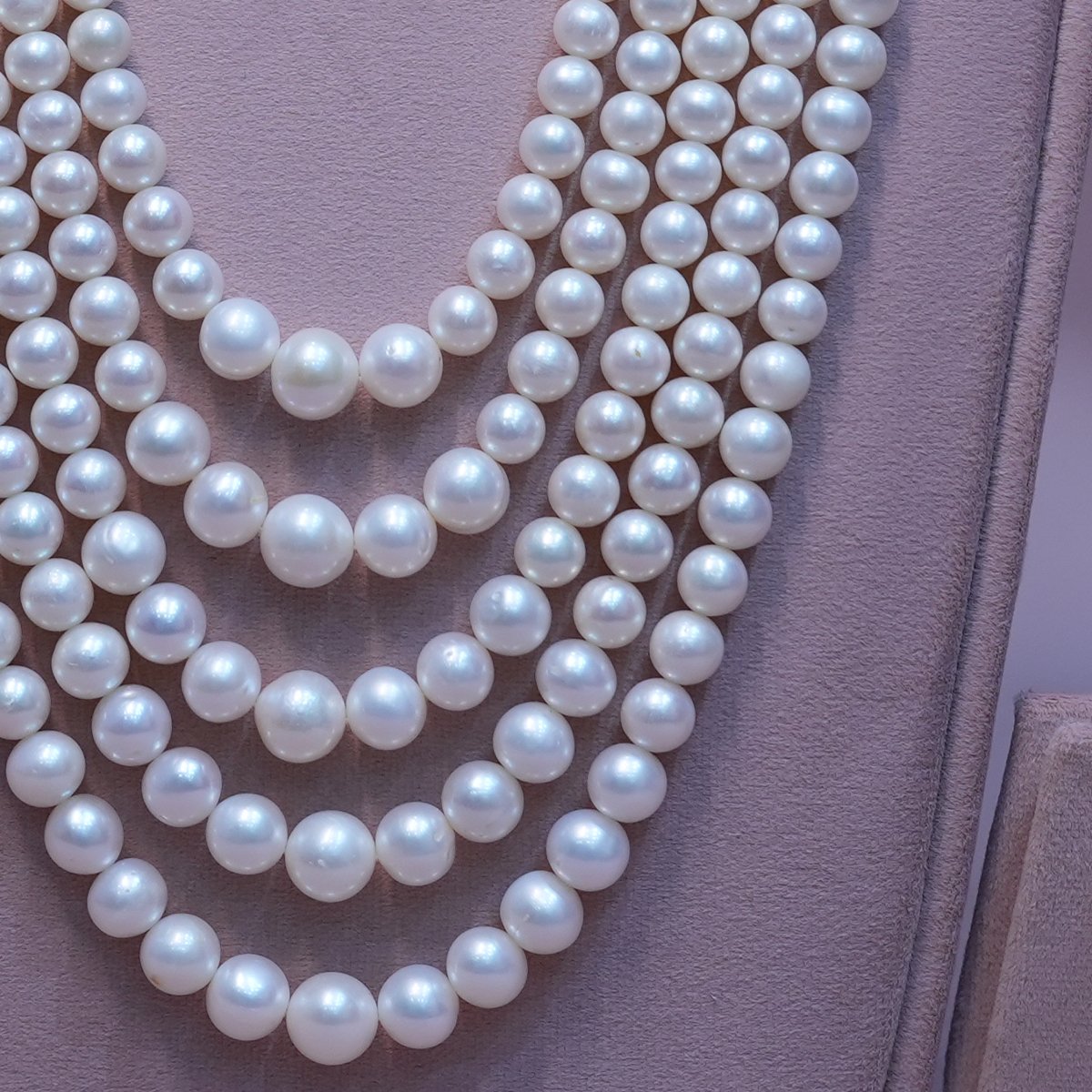 Five-Line Pearl Necklace - Image 2